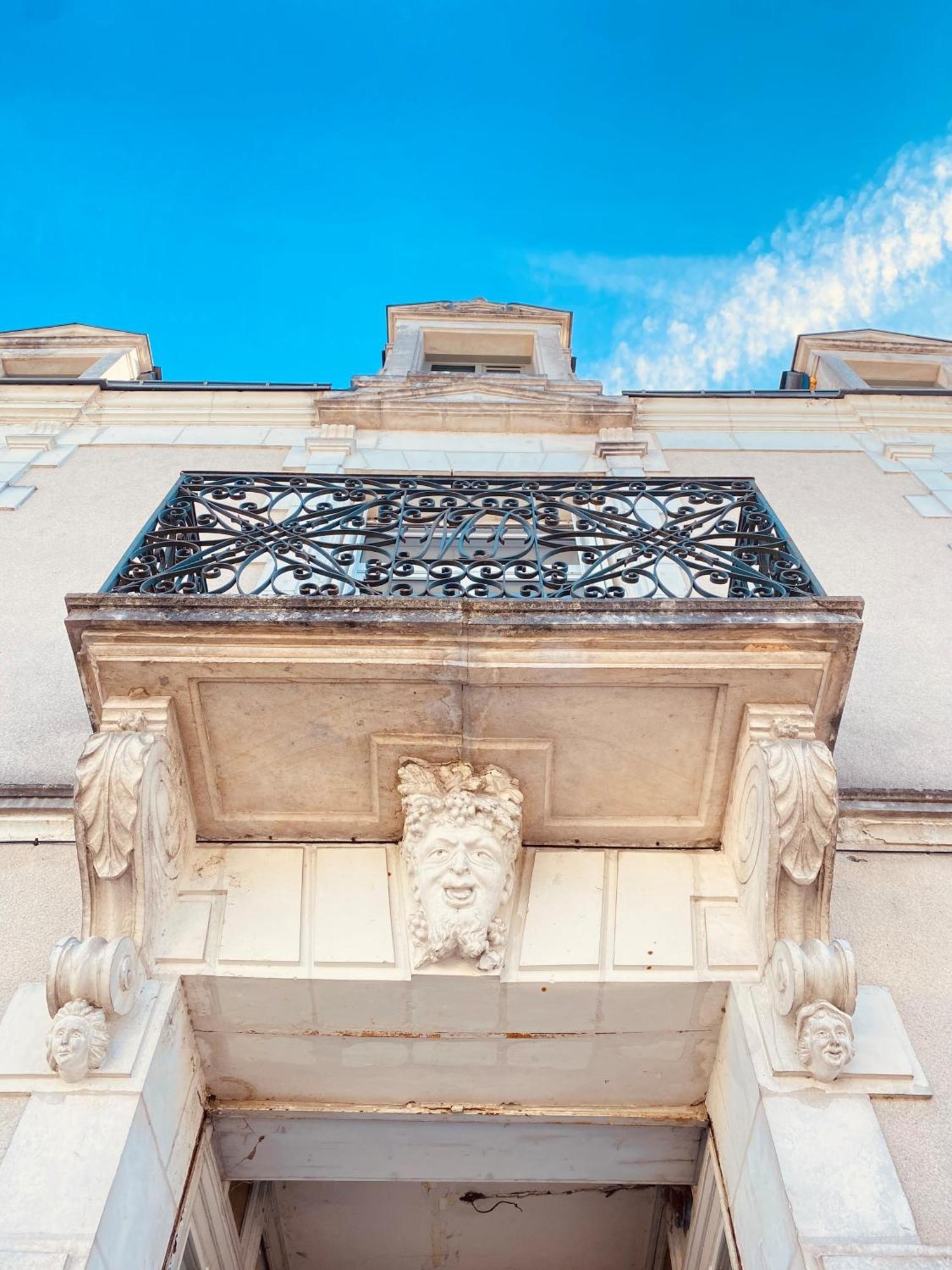 Апартаменты Le Haussmann ⸱ Stationnement Gratuit ⸱ Fibre Deols Экстерьер фото